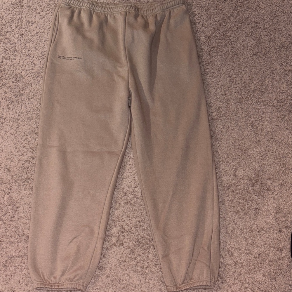 PrettyLittleThing Tan Sweatpants